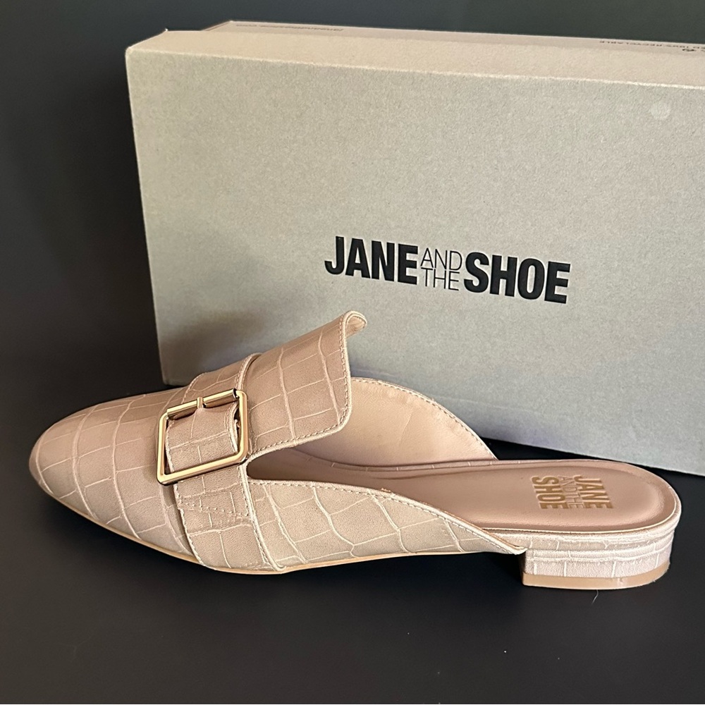 Jane and the Shoe beige crocodile Isla